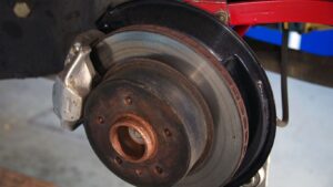 Otomobil Bakımında Sık Yapılan Hatalar: Kaçınılması Gereken Hatalar ve İpuçları